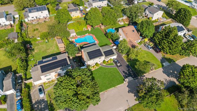 7 Sprat Street, Medford, NY 11763