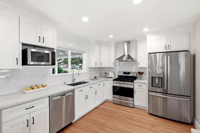 1594 Koch Lane, San Jose, CA 95125
