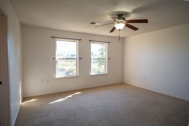 601 MENAUL Boulevard NE 2304, Albuquerque, NM 87107