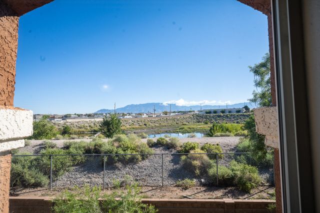 601 MENAUL Boulevard NE 2304, Albuquerque, NM 87107