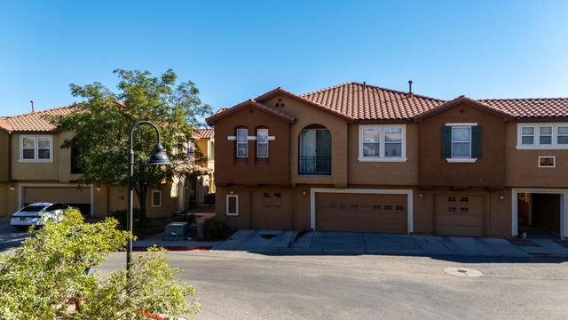 601 MENAUL Boulevard NE 2304, Albuquerque, NM 87107