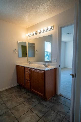 601 MENAUL Boulevard NE 2304, Albuquerque, NM 87107