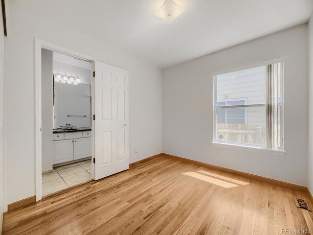 15678 E Quincy Ln, Aurora, CO 80015