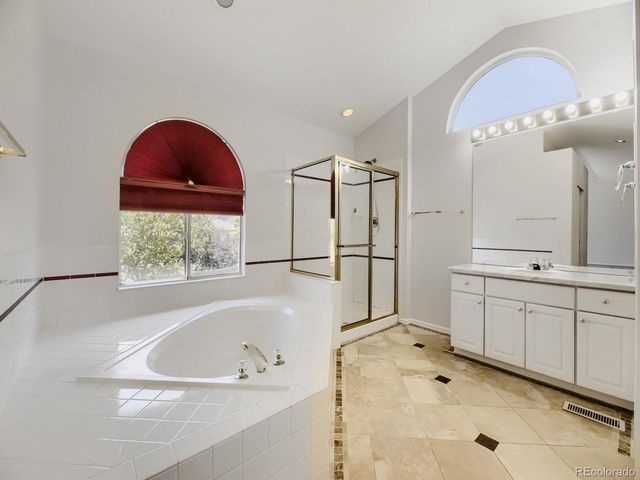 15678 E Quincy Ln, Aurora, CO 80015