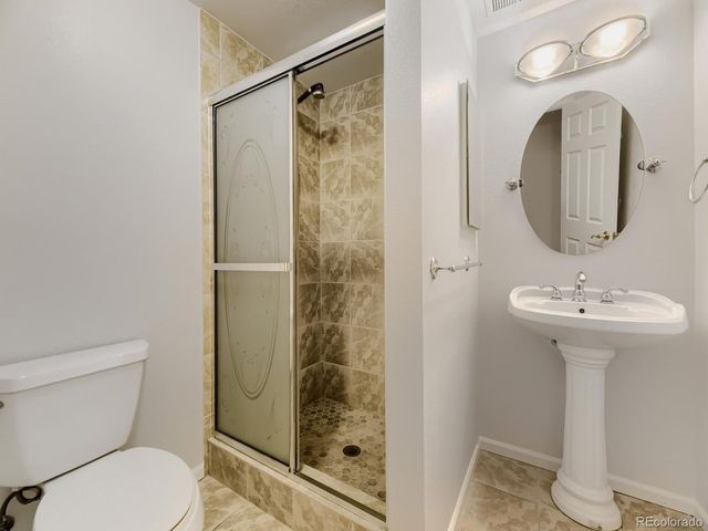 15678 E Quincy Ln, Aurora, CO 80015