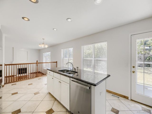 15678 E Quincy Ln, Aurora, CO 80015