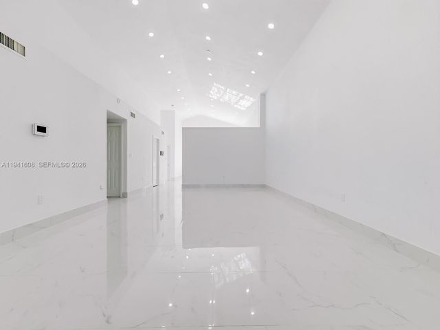 8714 NW 153rd Ter 1, Miami Lakes, FL 33018