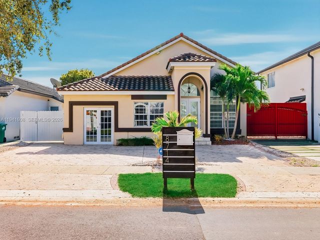 8714 NW 153rd Ter 1, Miami Lakes, FL 33018