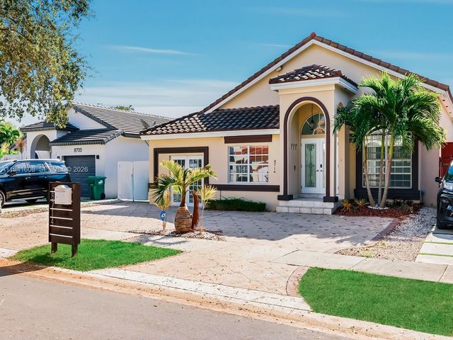 8714 NW 153rd Ter 1, Miami Lakes, FL 33018