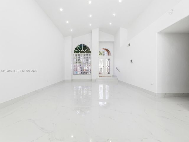 8714 NW 153rd Ter 1, Miami Lakes, FL 33018