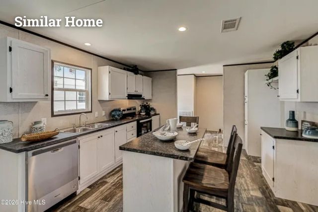 463 N Lee Avenue, Beulaville, NC 28518