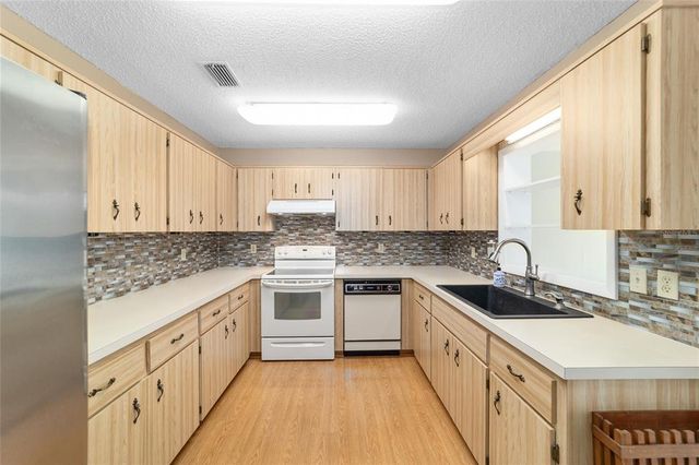 8530 SW 90TH STREET C, Ocala, FL 34481