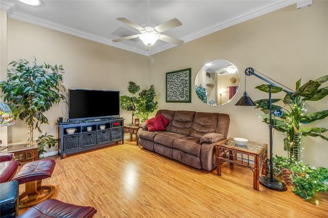 1958 SOMERSET AVENUE, The Villages, FL 32162