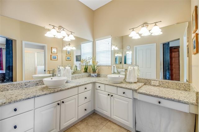 1958 SOMERSET AVENUE, The Villages, FL 32162