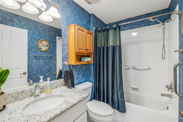 1958 SOMERSET AVENUE, The Villages, FL 32162