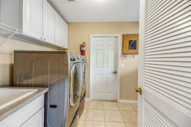 1958 SOMERSET AVENUE, The Villages, FL 32162