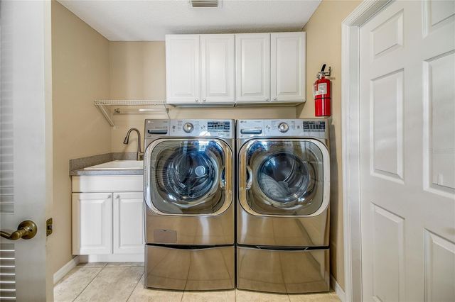 1958 SOMERSET AVENUE, The Villages, FL 32162