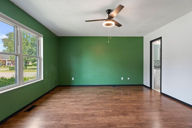 1934 Birnamwood Drive, Miami, OK 74354