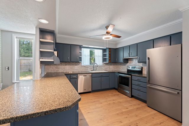 1934 Birnamwood Drive, Miami, OK 74354