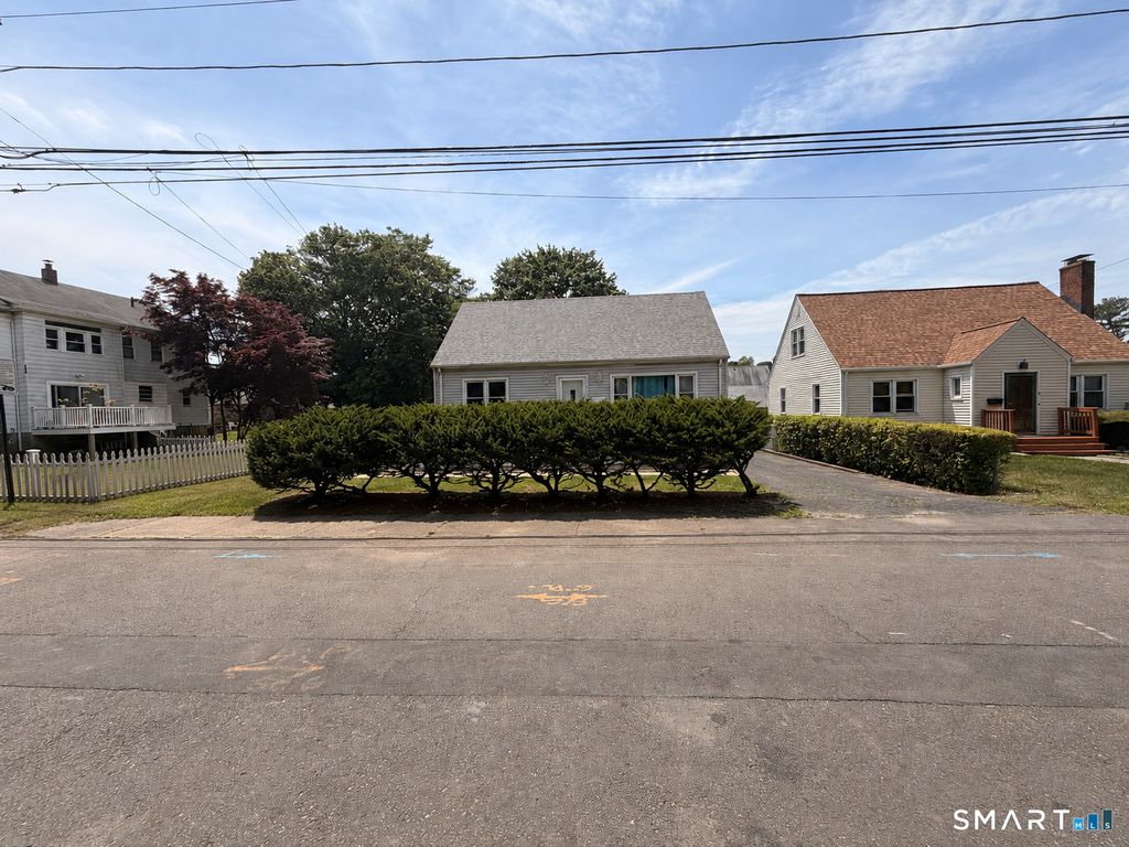 133 Indian Avenue, Bridgeport, CT 06606