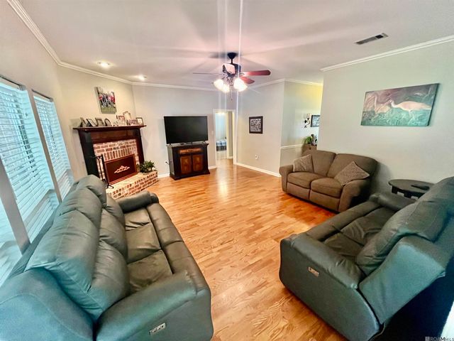 13931 Lynn St, Walker, LA 70785