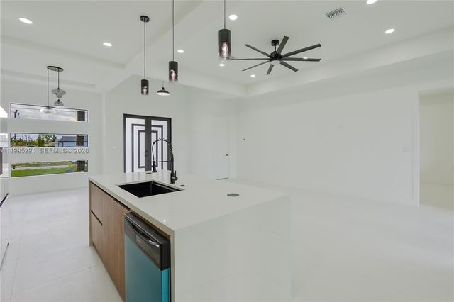 2834 NW 17TH PL, Cape Coral, FL 33993