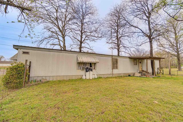 24 Barker Rd, Morrilton, AR 72110
