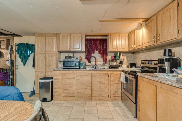 24 Barker Rd, Morrilton, AR 72110
