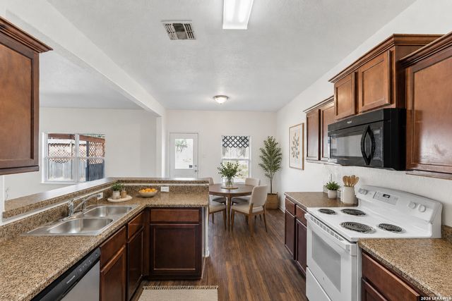 3931 SOUTHERN BLF, San Antonio, TX 78222