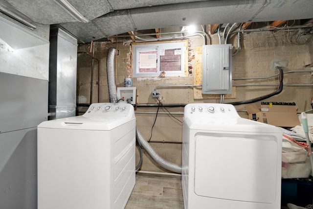 3700 W 81st Place, Chicago, IL 60652