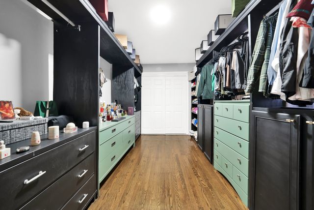 3700 W 81st Place, Chicago, IL 60652