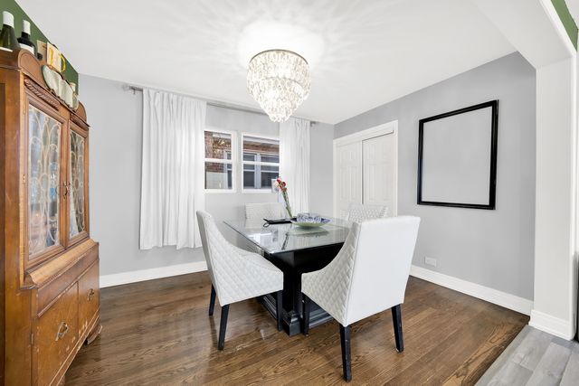 3700 W 81st Place, Chicago, IL 60652