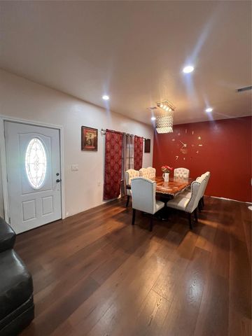 54 Road 5203, Cleveland, TX 77327