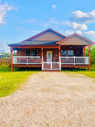 54 Road 5203, Cleveland, TX 77327