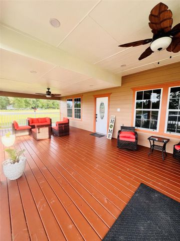54 Road 5203, Cleveland, TX 77327