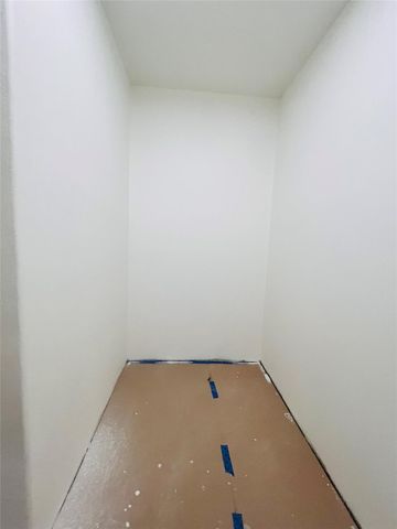 54 Road 5203, Cleveland, TX 77327