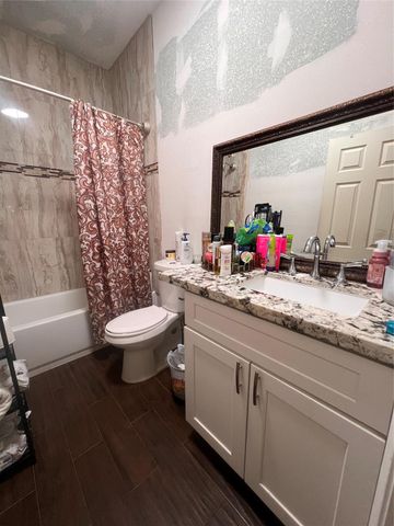 54 Road 5203, Cleveland, TX 77327