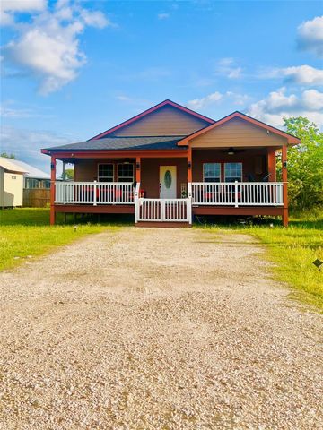 54 Road 5203, Cleveland, TX 77327
