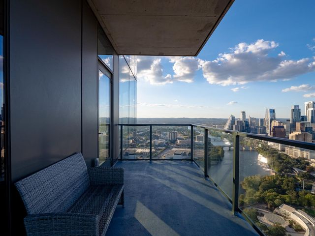 44 East Ave 4303, Austin, TX 78701