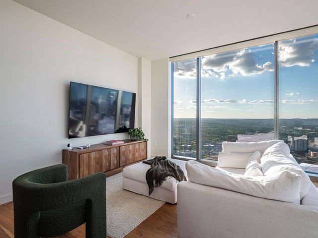 44 East Ave 4303, Austin, TX 78701