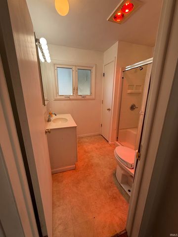 4513 W Burton Drive, Muncie, IN 47304