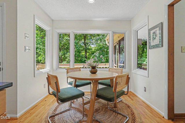 625 Kensington Drive, Chapel Hill, NC 27514