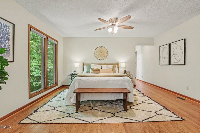 625 Kensington Drive, Chapel Hill, NC 27514