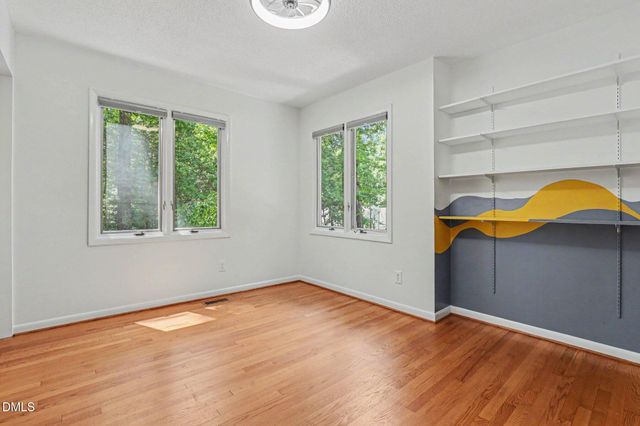 625 Kensington Drive, Chapel Hill, NC 27514