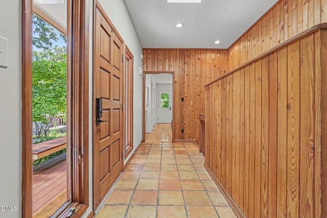 625 Kensington Drive, Chapel Hill, NC 27514