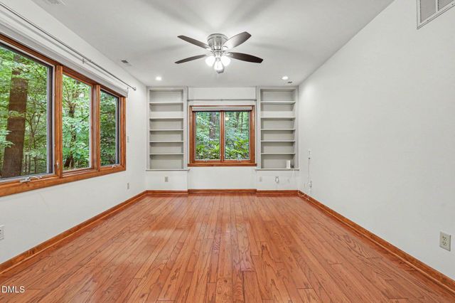 625 Kensington Drive, Chapel Hill, NC 27514