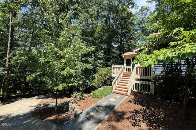 625 Kensington Drive, Chapel Hill, NC 27514