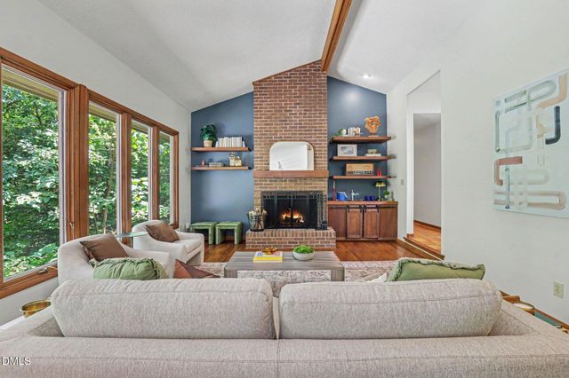 625 Kensington Drive, Chapel Hill, NC 27514