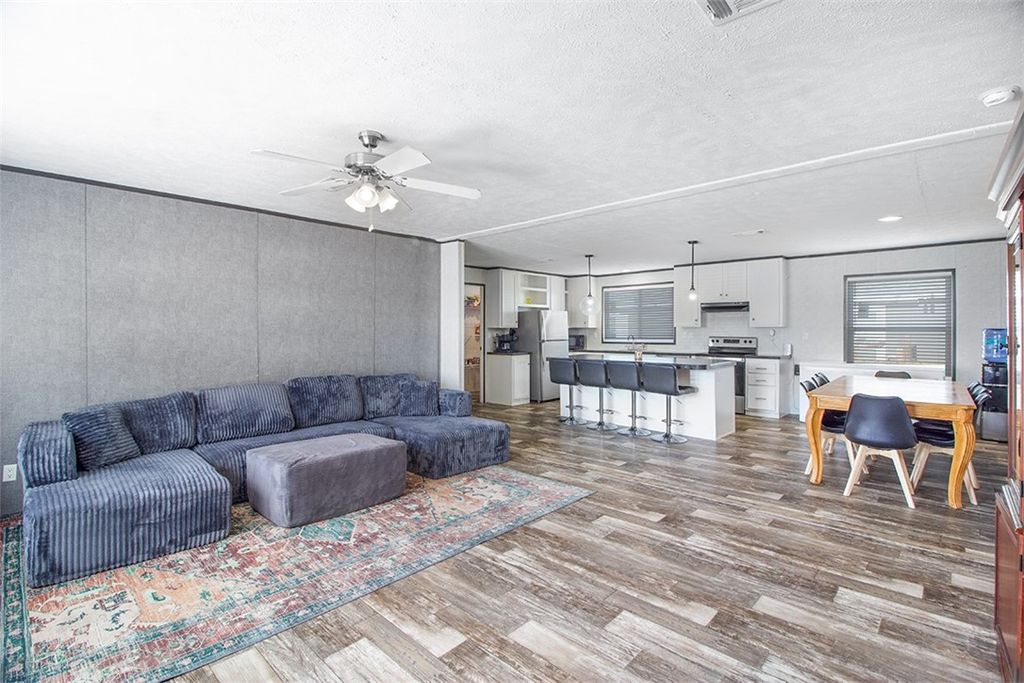 301 Industrial St, Taft, TX 78390 — photo 5