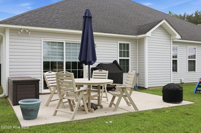 2996 Fox Glove Drive, Winterville, NC 28590